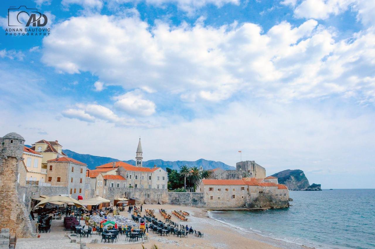 Lux M Budva